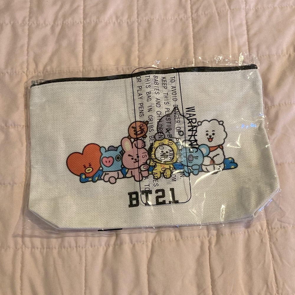 BTS1 Character Pouch - White
